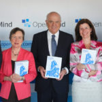 Los autores del libro de OpenMind 'Reinventar la empresa', junto a Francisco González