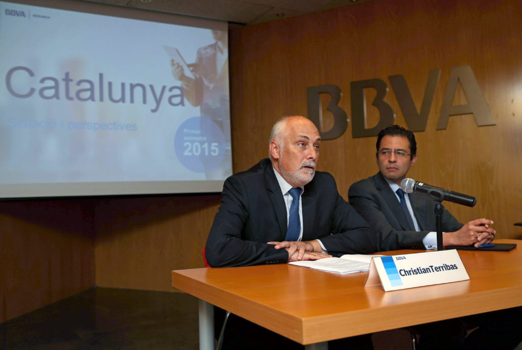 Fotografía de Christian Terribas y Miguel Cardoso (d) durante la presentación de la publicación 