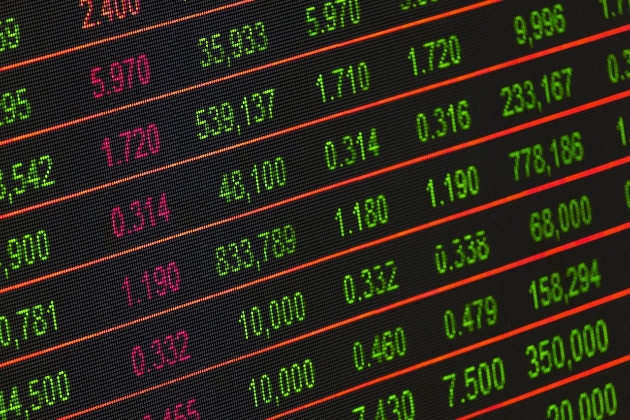 FOTOGRAFÍA DE Recurso, inversión, números, bolsa