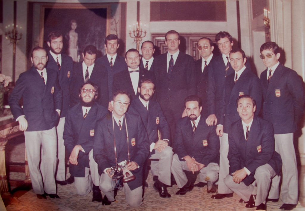 Carlos Soria junto al rey Juan Carlos en 1971 Fotografía Carlos Soria junto al rey Juan Carlos en 1971 BBVA