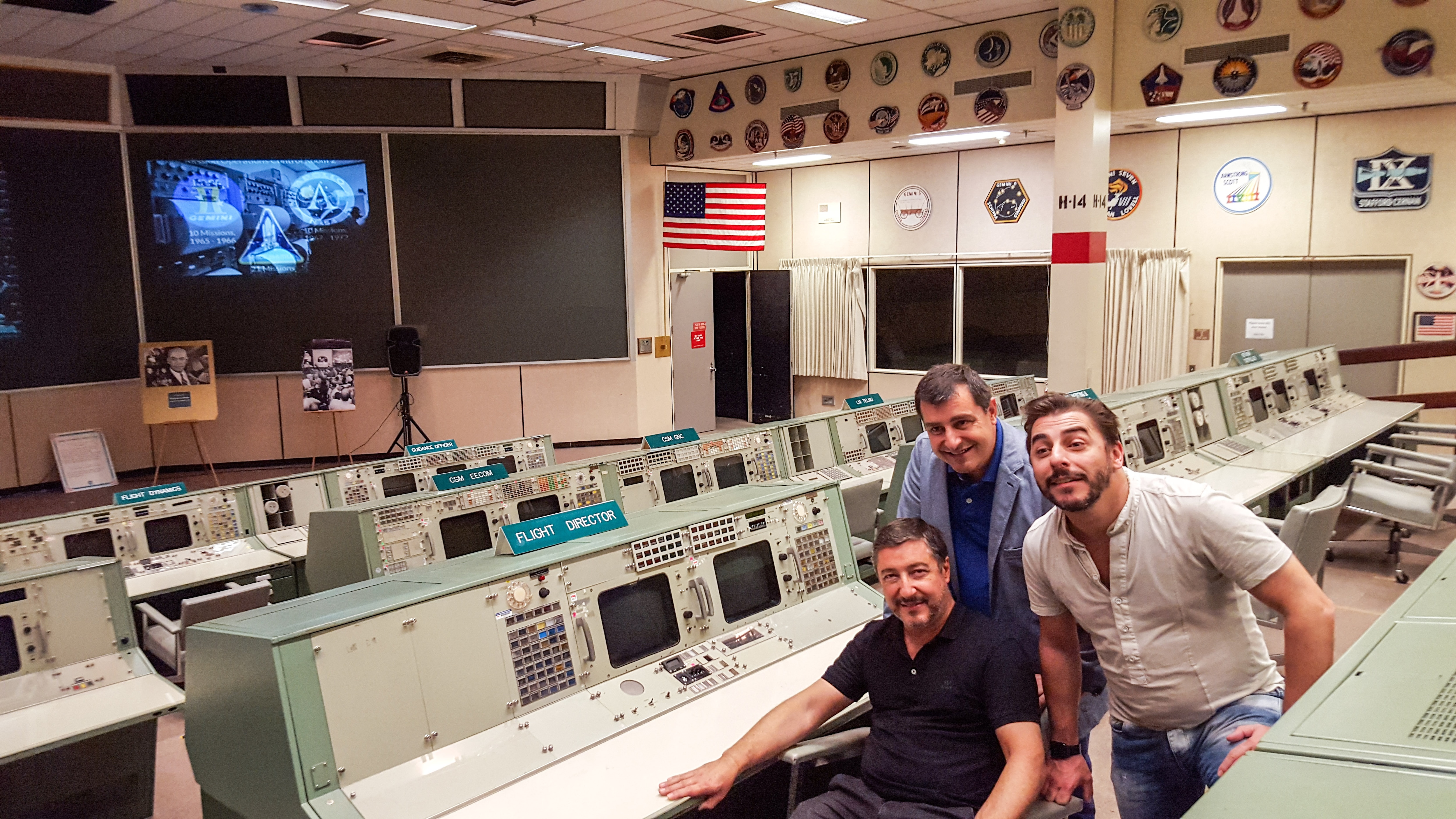 Fotografía: Los Hermanos Roca visitan la NASA - El Celler