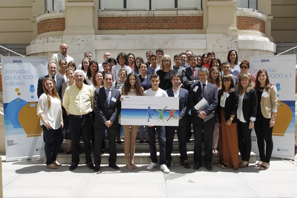 Participantes y ganadores del premio valores de futuro Fotografía de los participantes y ganadores del premio Valores de Futuro BBVA