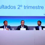 Fotografía de Manuel González, Ángel Cano e Ignacio Jiménez en presentación resultados 2T13