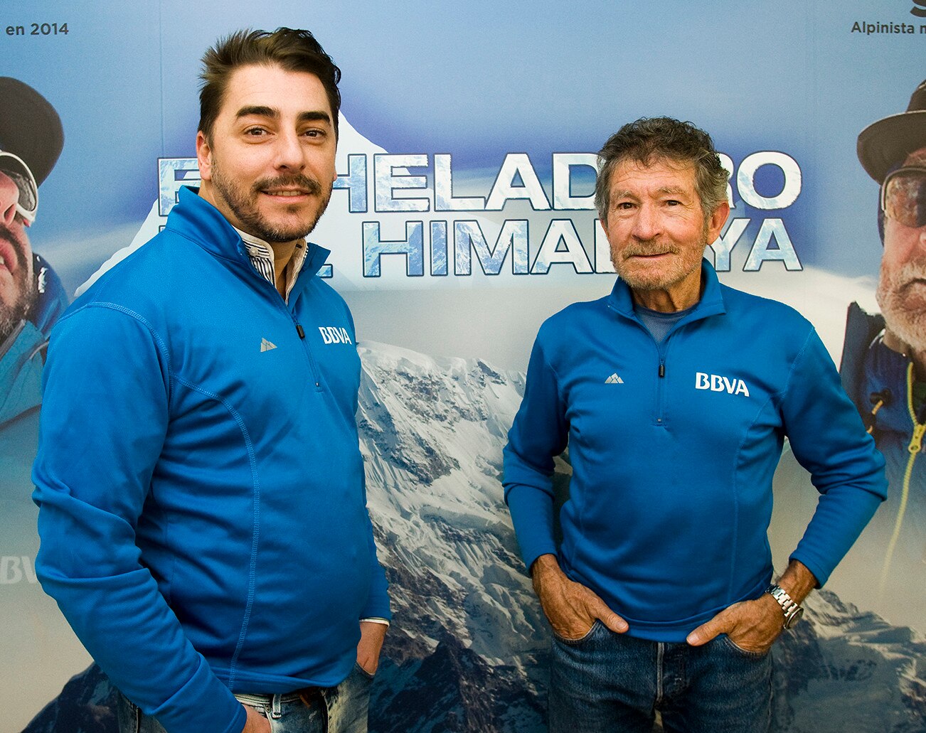 Fotografia de la presentacion del Heladero del Himalaya con Carlos Soria y Jordi Roca BBVA