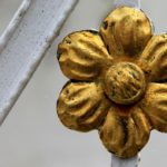 oro flor metales recurso