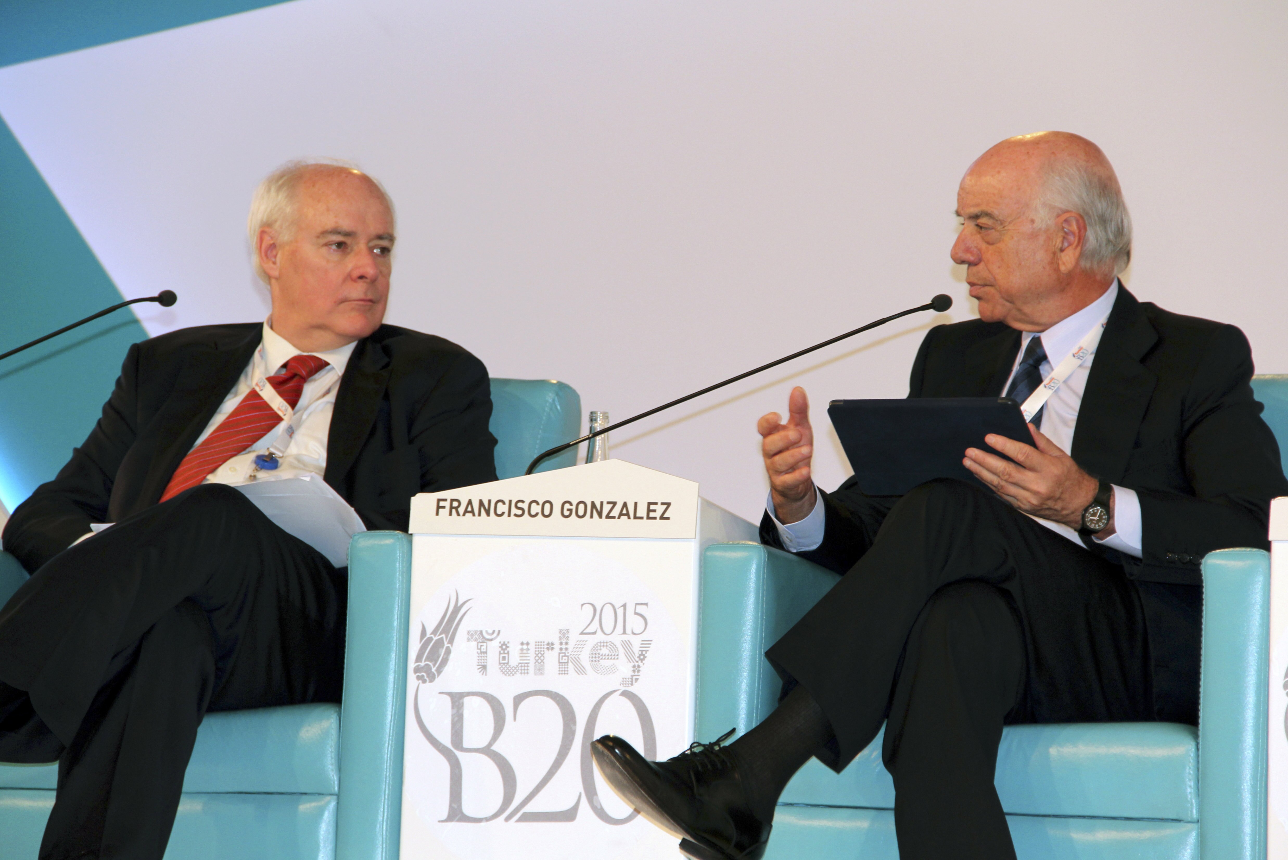 Francisco González, presidente de BBVA, durante su intervención en el G20-B20 Fotografía de Francisco González, presidente de BBVA, durante su intervención en el G20-B20