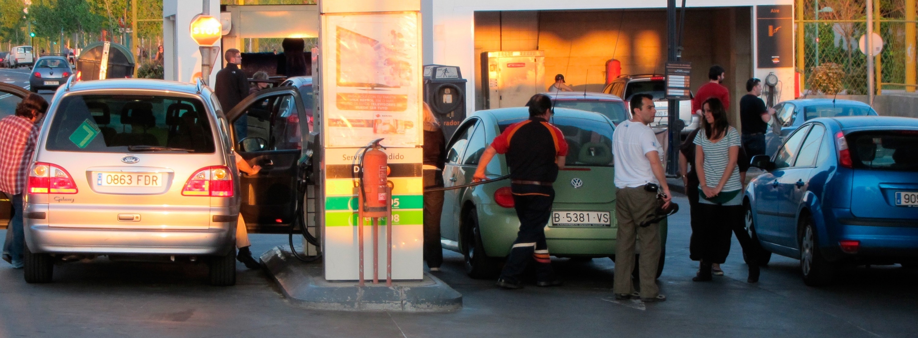 gasolinera- consejos-combustible-diesel-precios-gasolina-costes-conduccion-trucos-ahorros- gasolinera- combustible-diesel-precios-gasolina-costes-recurso