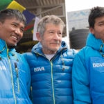 Carlos Soria con Mingma y Temba, sherpas de la Expedición BBVA
