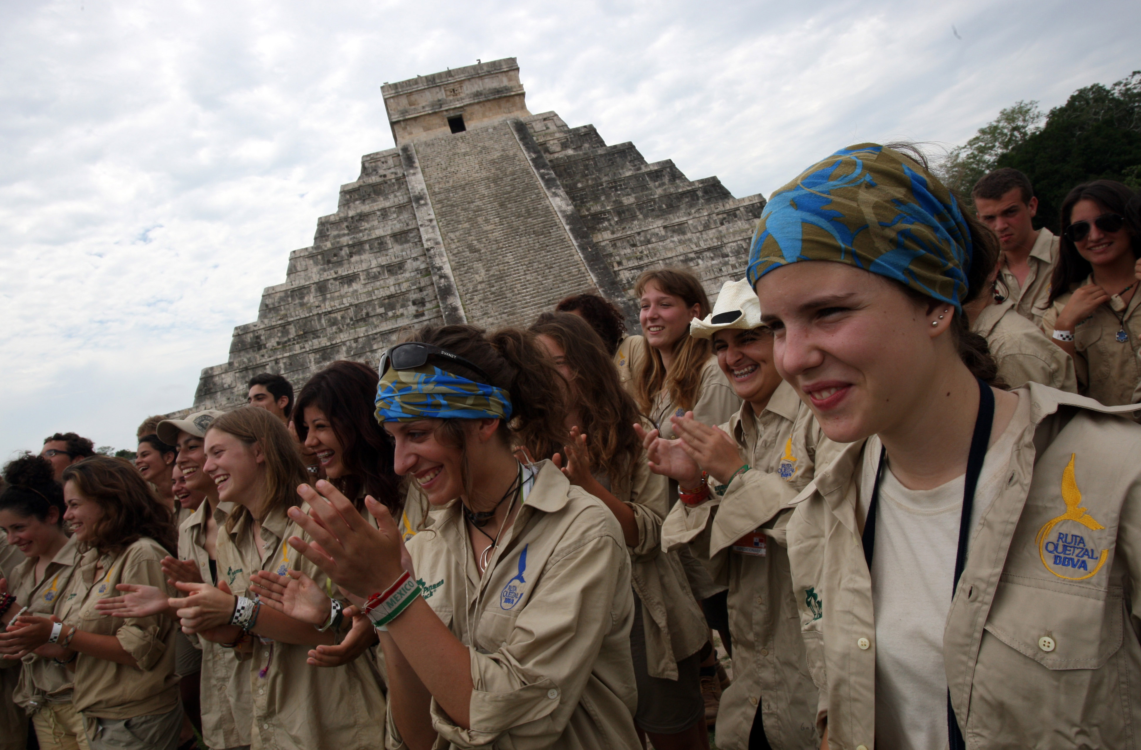 Expedición 2010: El Misterio de los Caminos Blancos Mayas (Chichén Itzá, México) Fotografía: Expedición 2010: El Misterio de los Caminos Blancos Mayas (Chichén Itzá, México)