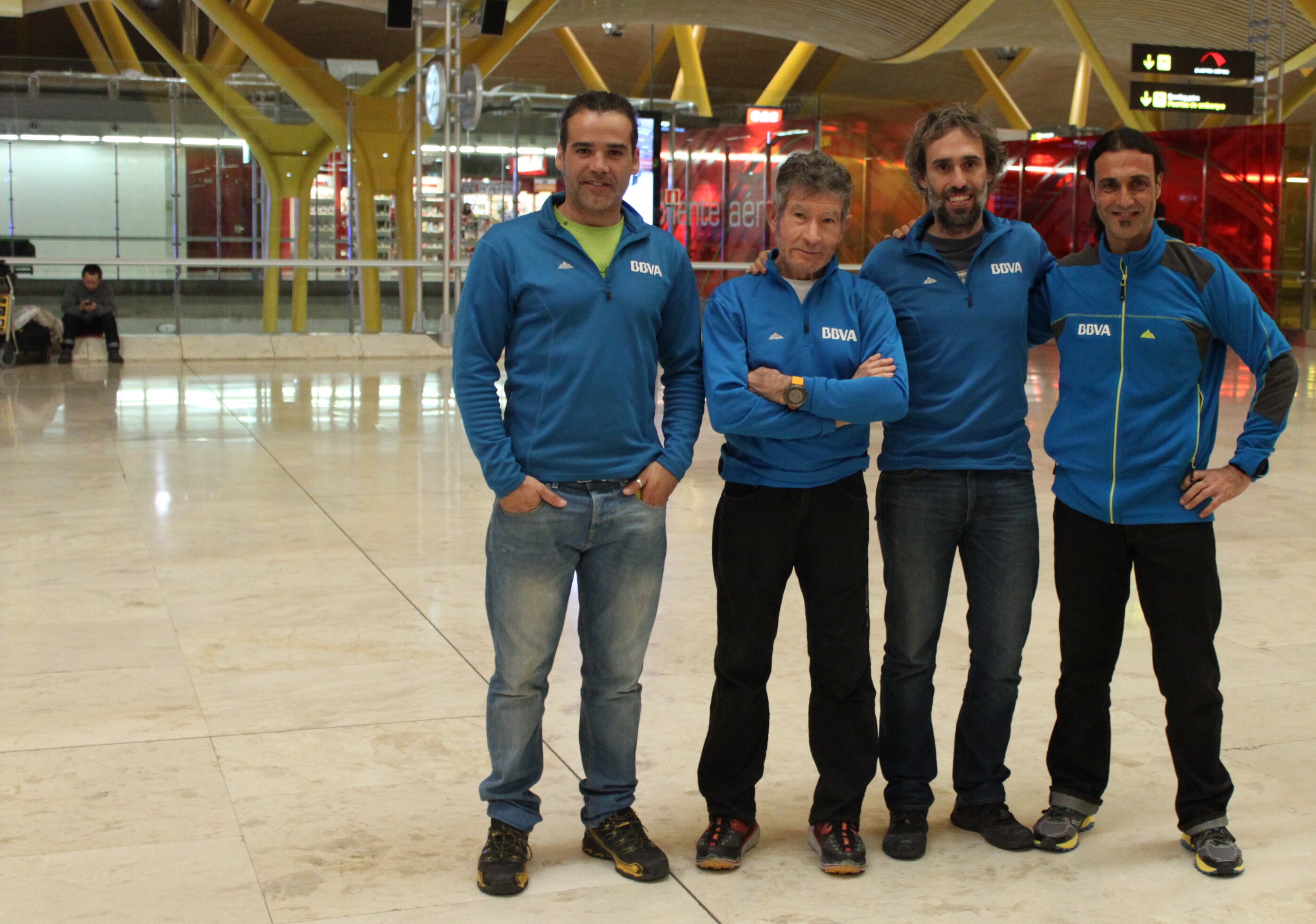 Carlos Soria y la Expedición BBVA parte rumbo a Nepal Carlos Soria y la Expedición BBVA parte rumbo a Nepal
