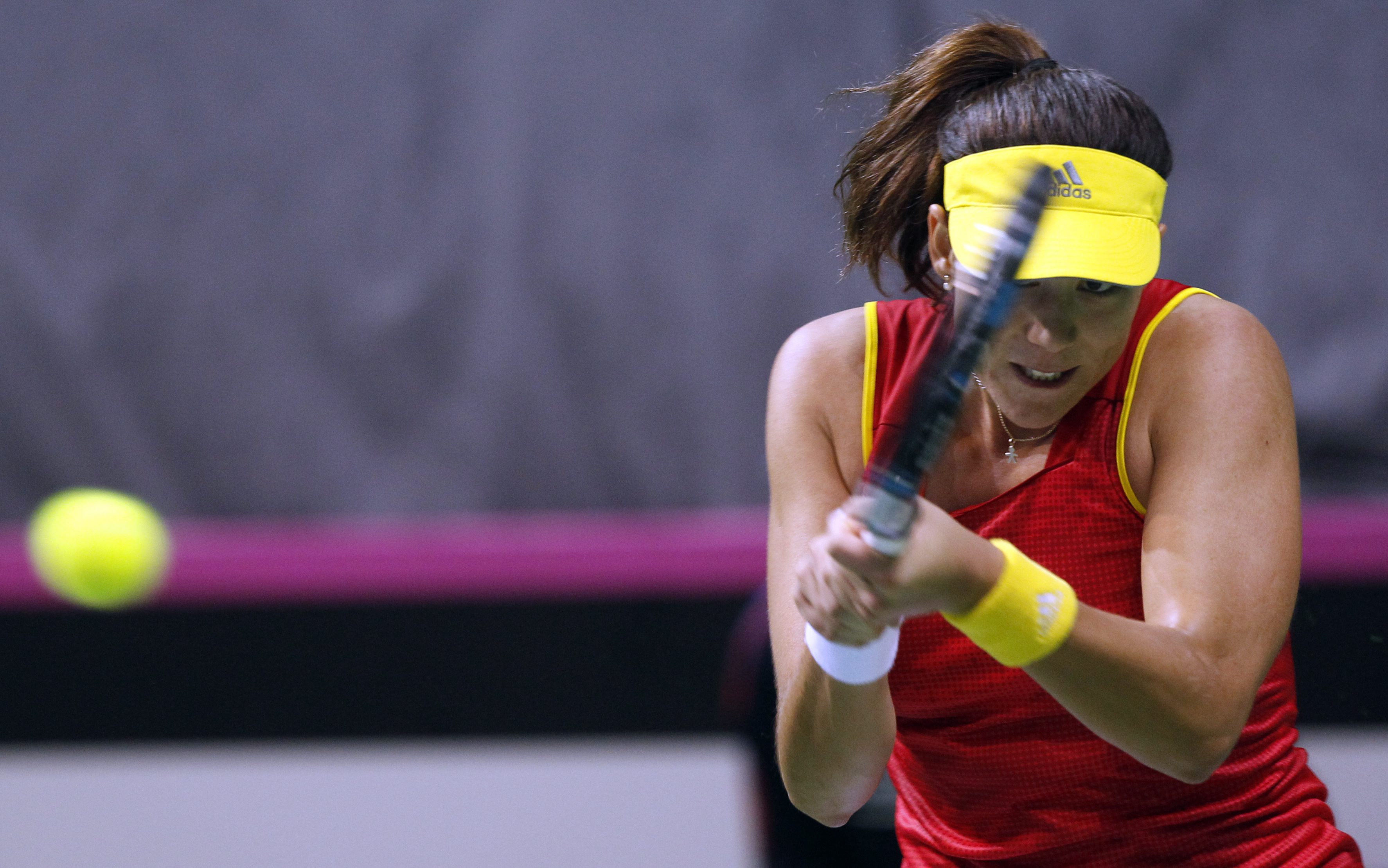 Garbiñe Muguruza, duante un partido ante la serbia Ivana Jorovic en la Copa Federación Garbiñe Muguruza, duante un partido ante la serbia Ivana Jorovic en la Copa Federación