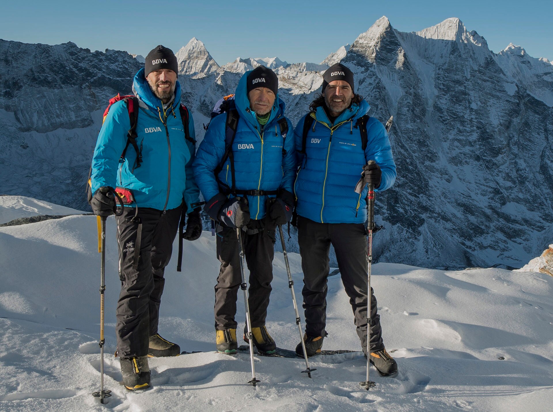 Sito Carcavilla, Carlos Soria y Carlos Martínez en la máxima cota alcanzada en el Island Peak a 5.900 m