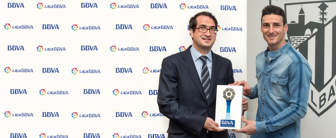Aduriz, 'Premio BBVA' al Mejor Jugador de la Liga BBVA en el mes de marzo Aduriz, 'Premio BBVA' al Mejor Jugador de la Liga BBVA en el mes de marzo