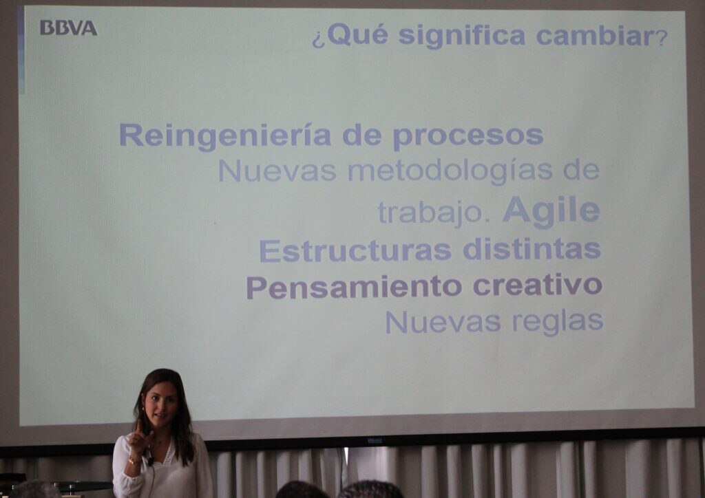 Adriana Arismendi, gerente de Banca Digital de BBVA Colombia y los cambios digitales experimentados por la entidad. Adriana Arismendi, gerente de Banca Digital de BBVA Colombia.