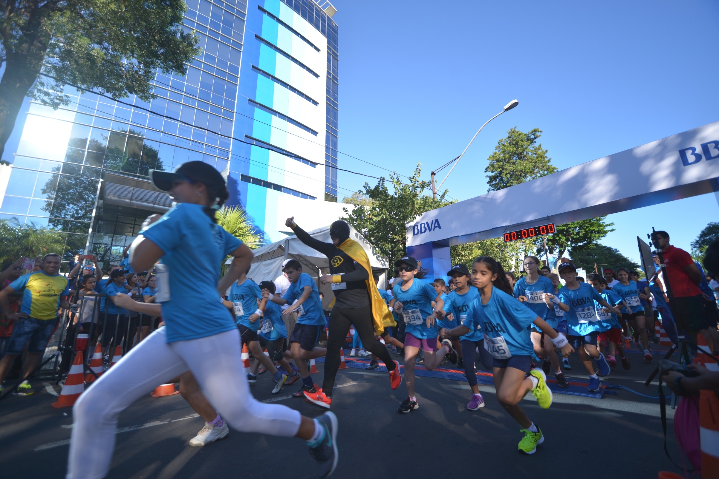Fotografia de la Carrera Marea Azul de BBVA Paraguay Fotografia Carrera Marea Azul BBVA Paraguay