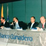 Imagen de BBVA Colombia Asamblea de 1998 del 7 de octubre. José María Ayala y Jesús Enrique Villamizar