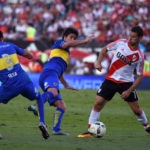 Fotografía de partido entre Boca y River