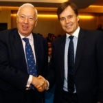 Imagen de José Manuel García Margallo y Manuel Olivares. Foro de Cooperación Empresarial Chileno Español. 6 de abril de 2016