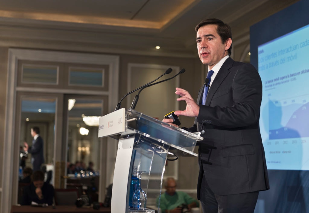 Carlos Torres Vila, consejero delegado de BBVA durante su intervención en el XXIII Encuentro del Sector Financiero celebrado en Madrid el 20 de abril de 2016 Carlos Torres Vila, consejero delegado de BBVA durante su intervención en el XXIII Encuentro del Sector Financiero celebrado en Madrid el 20 de abril de 2016
