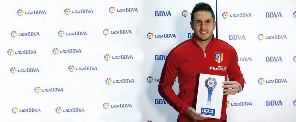 Koke recibe el 'Premio BBVA' al Mejor Jugador de la Liga BBVA en abril Koke recibe el 'Premio BBVA' al Mejor Jugador de la Liga BBVA en abril
