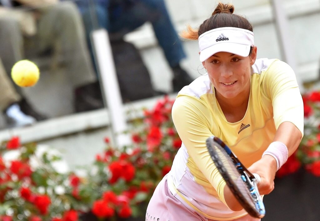Garbiñe golpea la pelota en su duelo ante Keys en Roma | Foto: EFE Garbiñe golpea la pelota en su duelo ante Keys en Roma | Foto: EFE