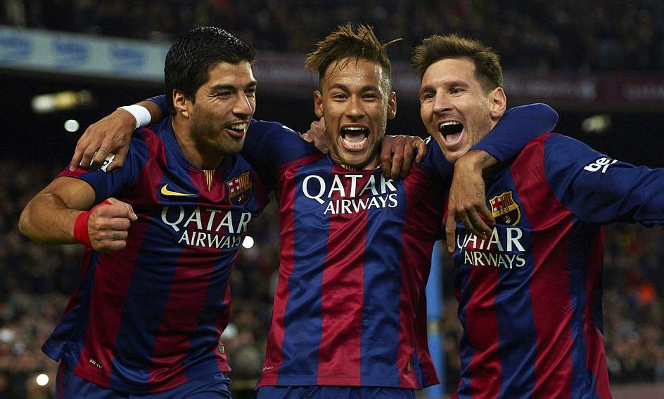 Fotografía de Leo Messi, Luis Suárez y Neymar celebran un gol con el F.C. Barcelona