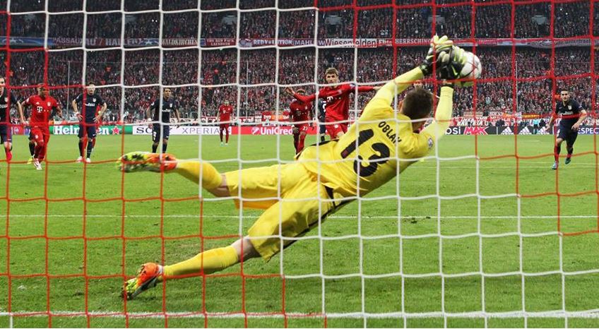 Oblak detiene un penalti clave a Müller en la semifinal ante el Bayern | Foto: EFE