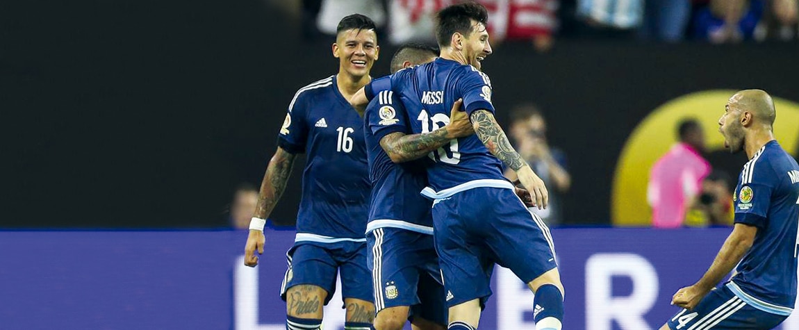 Messi celebra el gol histórico anotado con Argentina | Foto: EFE