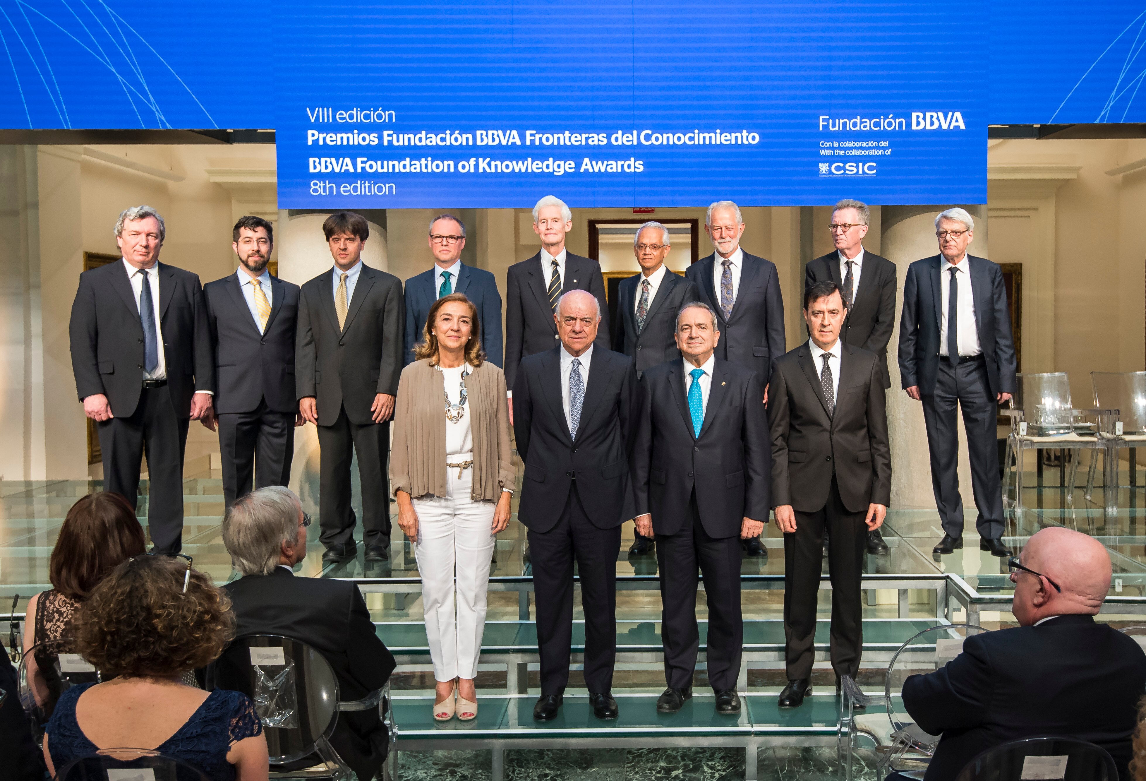 Fotografía oficial de la ceremonia de la VIII edición de los Premios Fundación BBVA Fronteras del Conocimiento. Premios Fundación BBVA Fronteras del Conocimiento