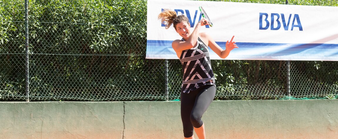 Garbiñe Muguruza embajadora de BBVA jugando Garbiñe Muguruza embajadora de BBVA jugando