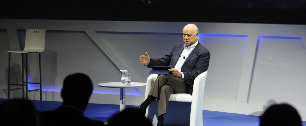 BBVA comparte con sus empleados la estrategia del Grupo en un evento virtual global BBVA comparte con sus empleados la estrategia del Grupo en un evento virtual global