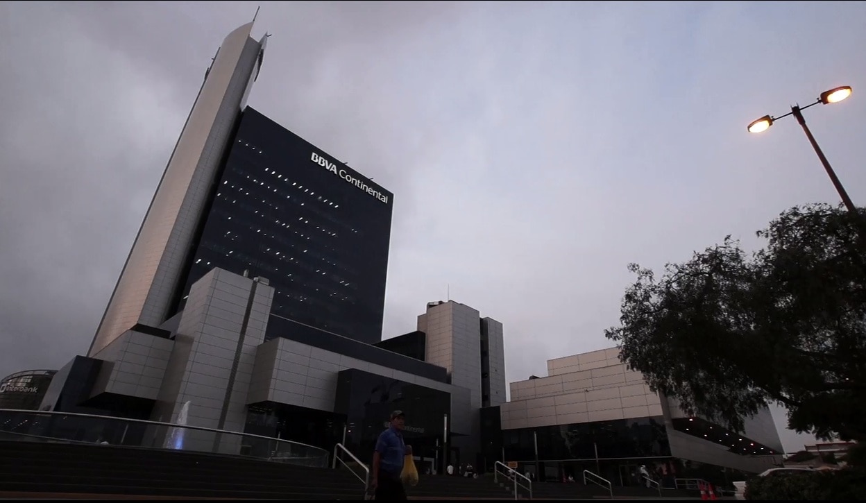 Lima, Perú, Sede de BBVA Continental Fotografía de Lima, Perú, Sede de BBVA Continental