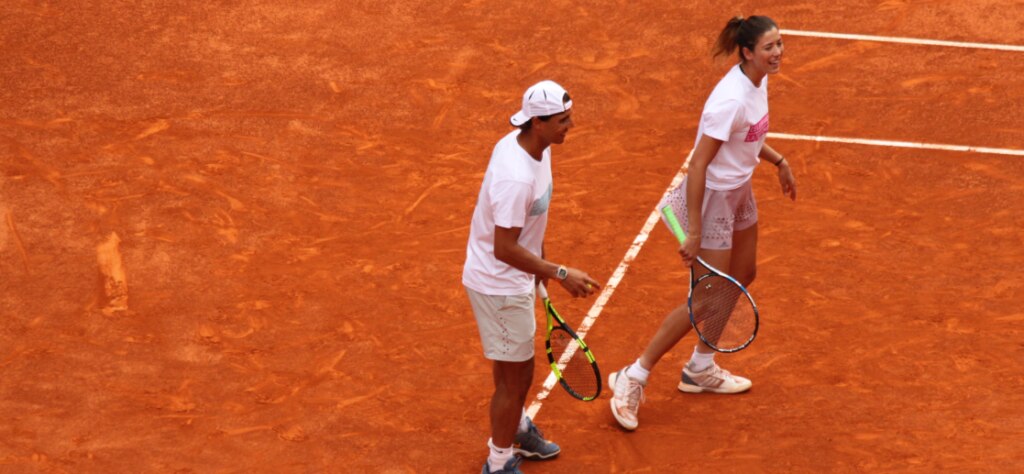 Rafa Nadal y Garbiñe Muguruza, durante un partido de dobles en Madrid | Foto: EFE Rafa Nadal y Garbiñe Muguruza, durante un partido de dobles en Madrid | Foto: EFE