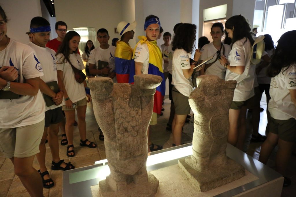 La expedición 2016 de Ruta BBVA en el Gran Museo Maya de Mérida, México Fotografía de La expedición 2016 de Ruta BBVA en el Gran Museo Maya de Mérida