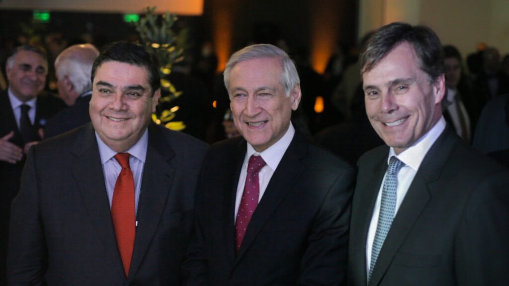 Alberto Salas, Presidente CEAP Chile; Ministro de RREE de Chile, Heraldo Muñoz y country manager de Grupo BBVA Chile, Manuel Olivares. Alberto Salas, Presidente CEAP Chile; Ministro de RREE de Chile, Heraldo Muñoz y country manager de Grupo BBVA Chile, Manuel Olivares.