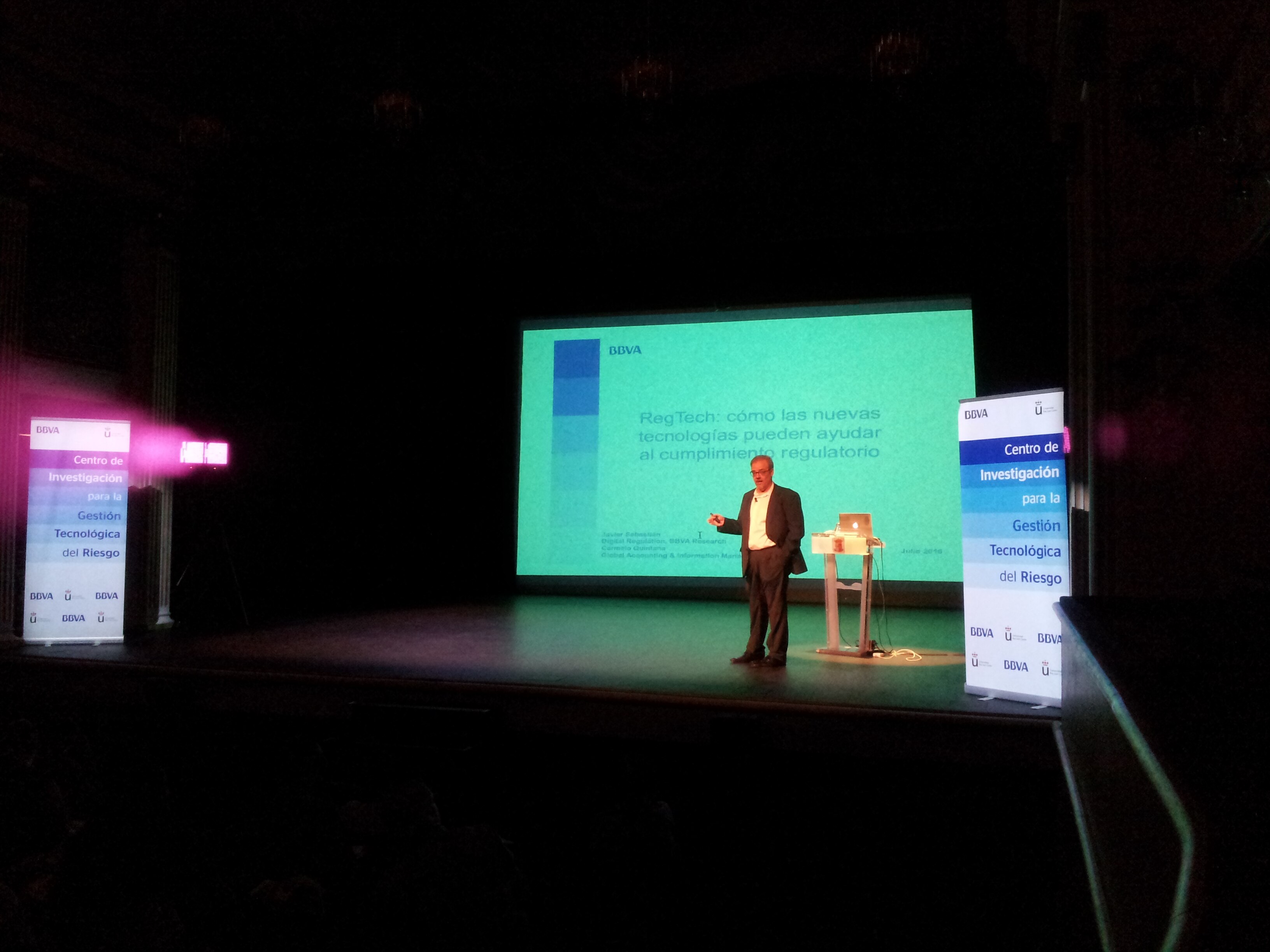Javier Sebastian da una charla en los Cursos de Verano de la URJC Javier Sebastian BBVA