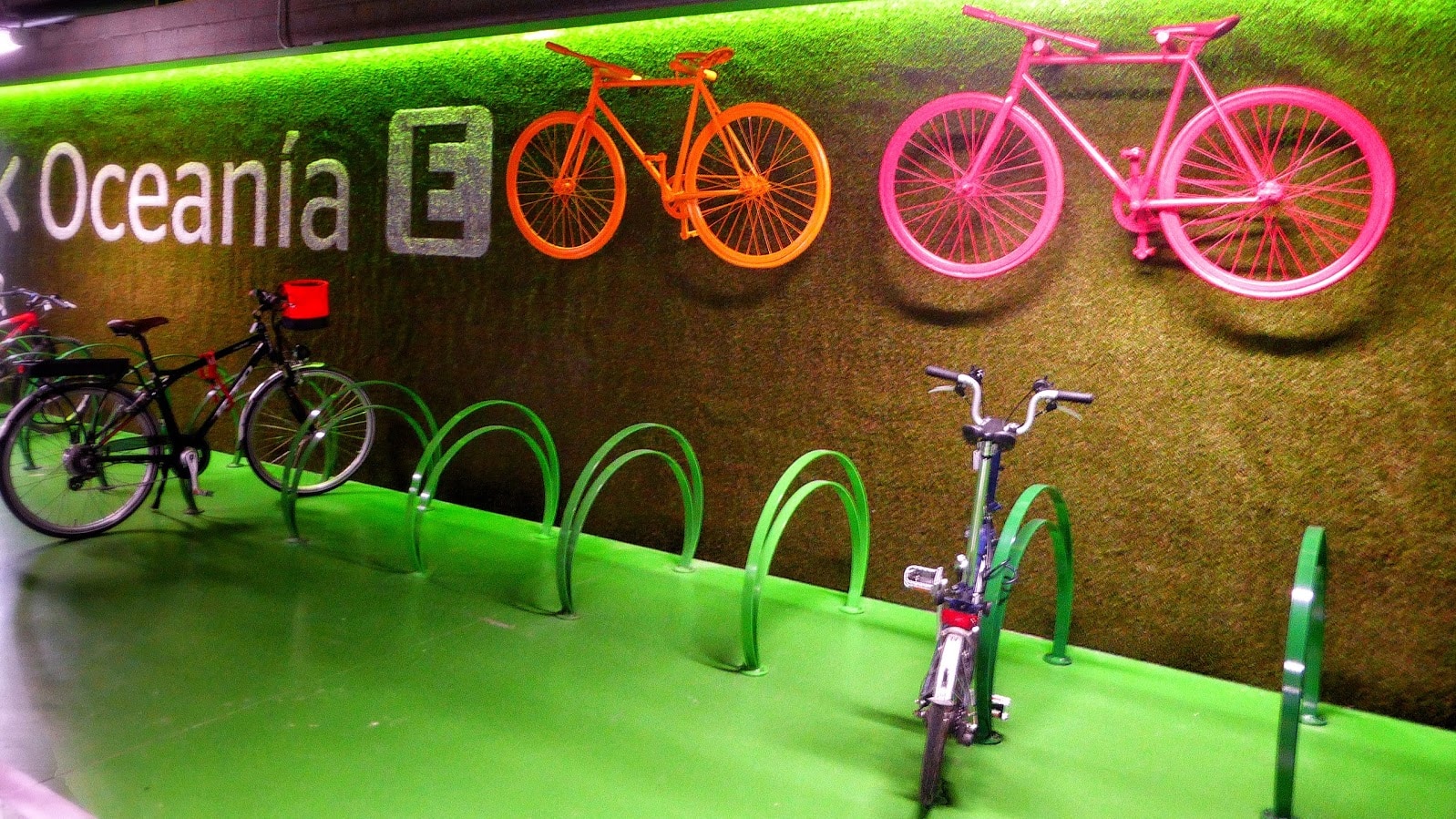 Parking de bicicletas en la Ciudad BBVA Imagen del Parking de bicicletas en la Ciudad BBVA