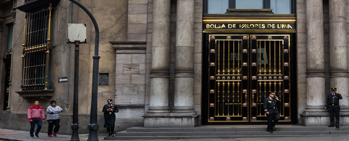 Fotografía de Bolsa de Valores de Lima destaca sólido gobierno corporativo de BBVA Continental Eduardo Torres-Llosa