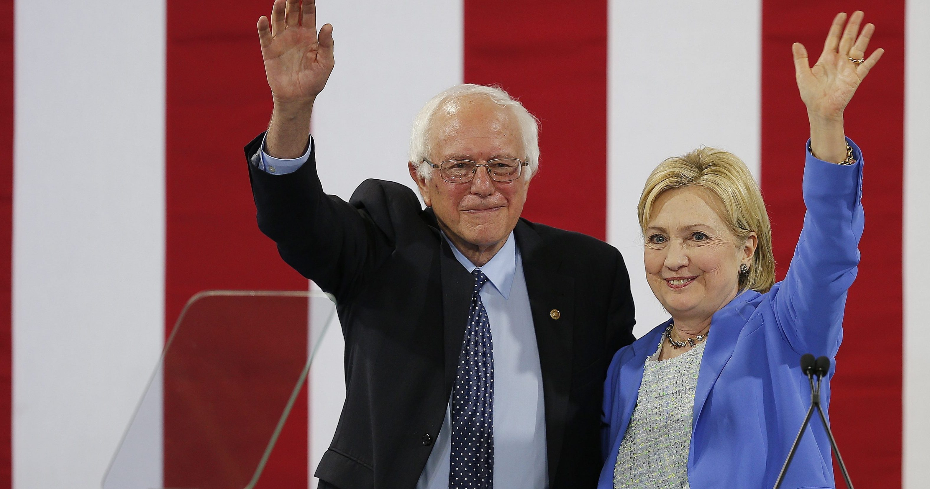 Hillary Clinton es la candidata oficial a presidenta de los Estados Unidos Hillary Clinton es la candidata oficial a presidenta de los Estados Unidos