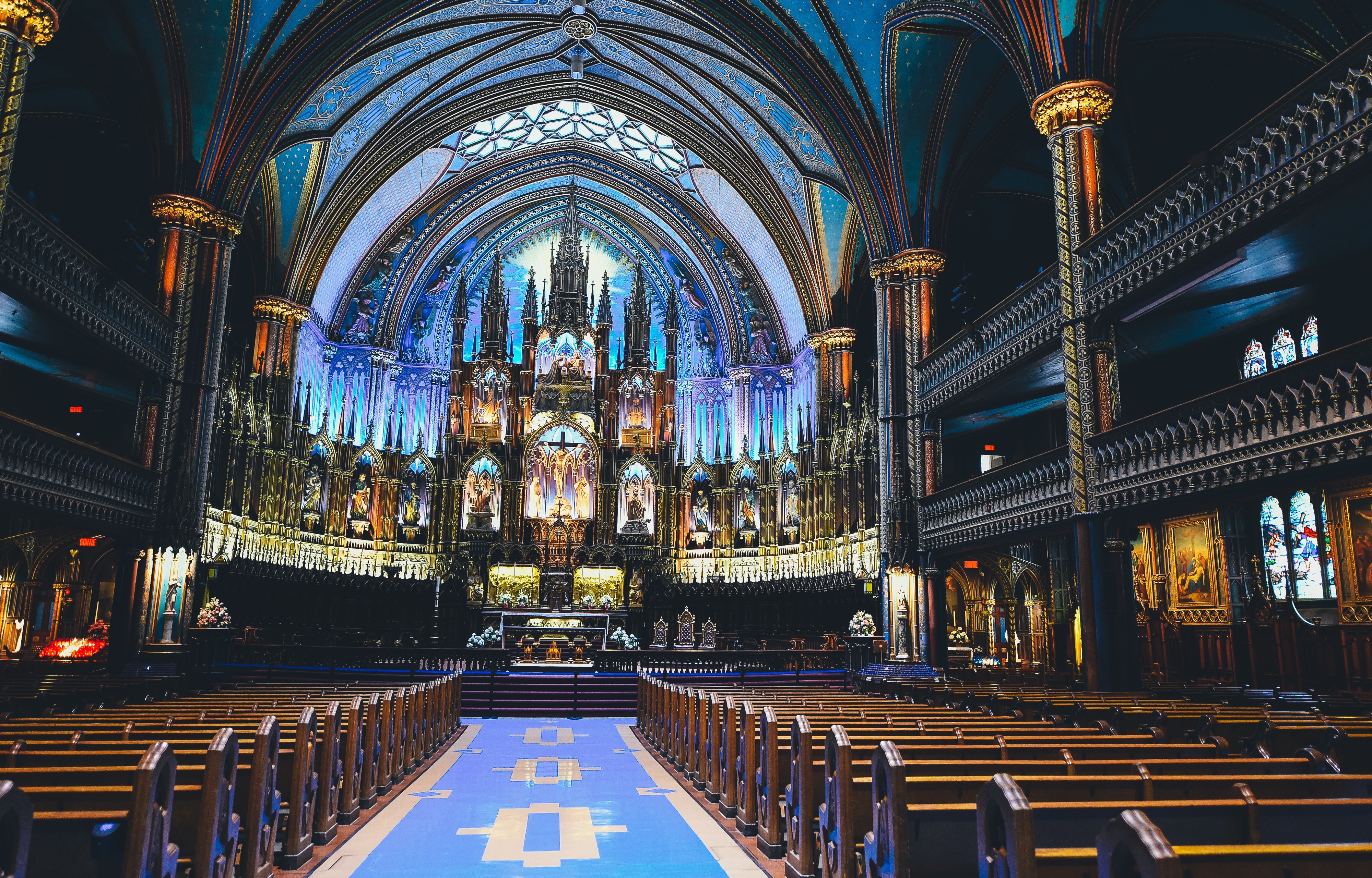 Catedral de Montreal por Annie Spratt Fotografía de la Catedral de Montreal por Annie Spratt
