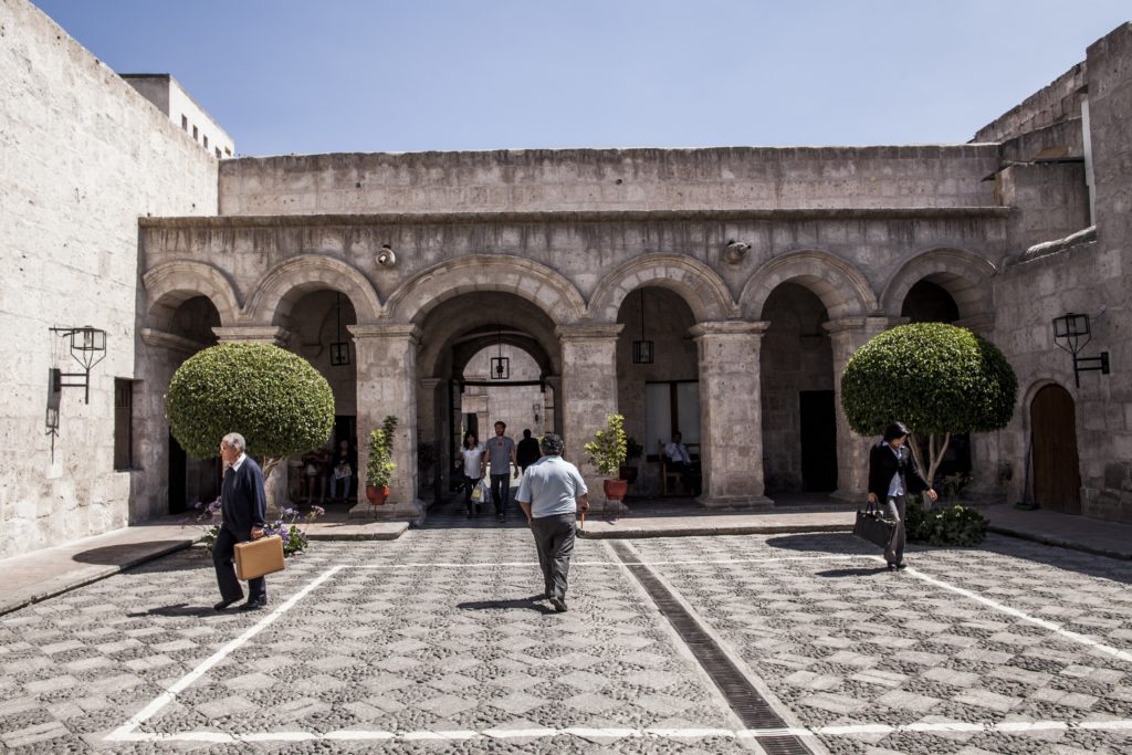 Interior de la casona Tristán del Pozo en Arequipa que preserva la Fundación BBVA Continental. Fotografía del interior de la casona Tristán del Pozo en Arequipa que preserva la Fundación BBVA Continental.