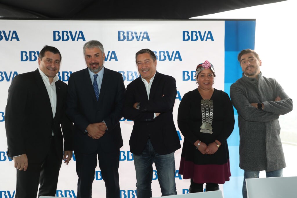 Fotografía de los hermanos Roca durante la presentación del Libro Fondo Esperanza Fotografía de los hermanos Roca durante la presentación del Libro Fondo Esperanza