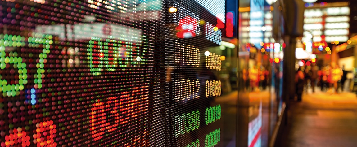 Números de indicadores, gente consumiendo, cifras, datos. Recurso Panel de indicadores.
