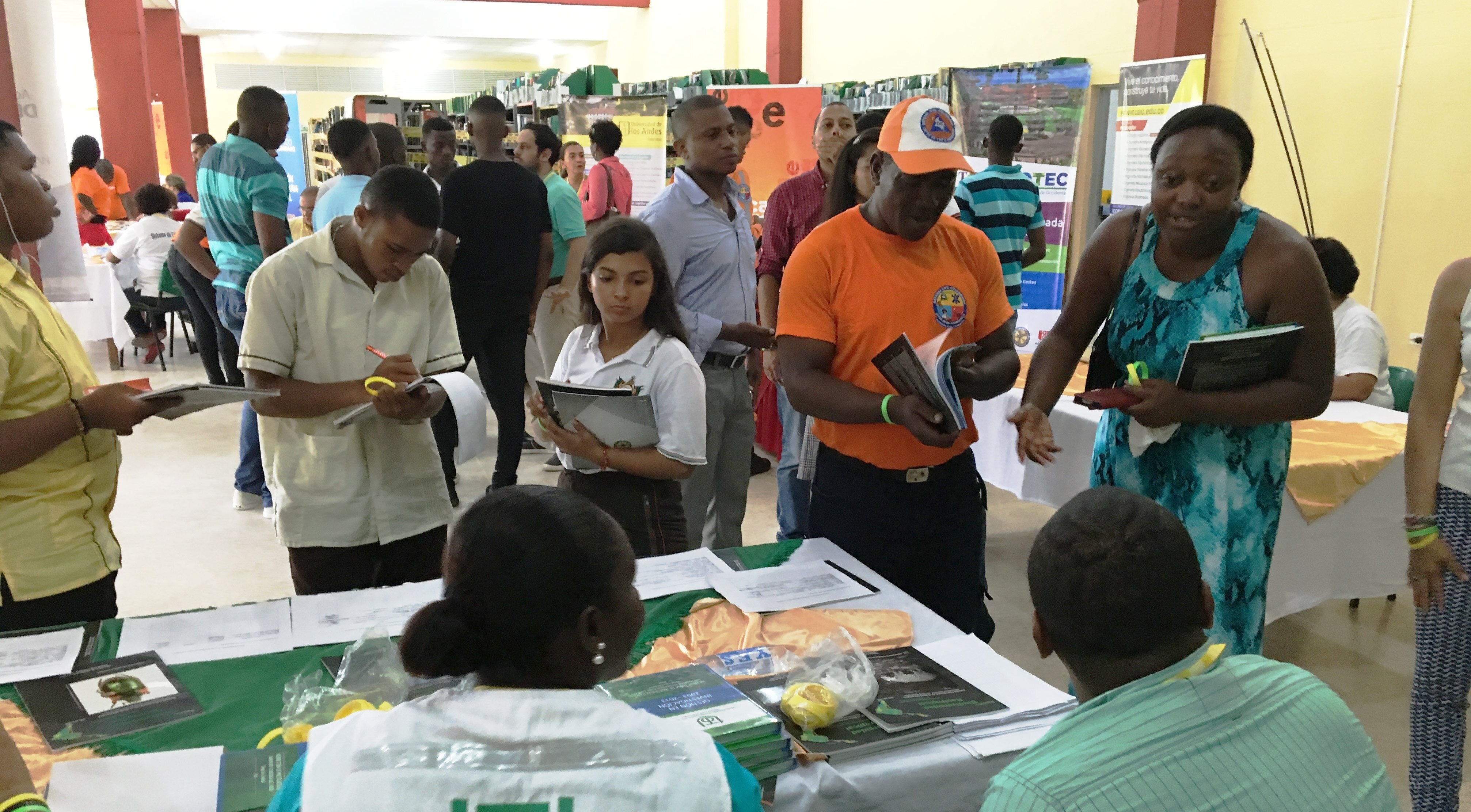 Primera Feria Universitaria Edupazcífico en Quibdó, Chocó Fotografía de Primera Feria Universitaria Edupazcífico en Quibdó, Chocó