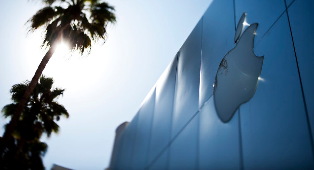 Exterior de la tienda de Apple en California Exterior de la tienda de Apple en California