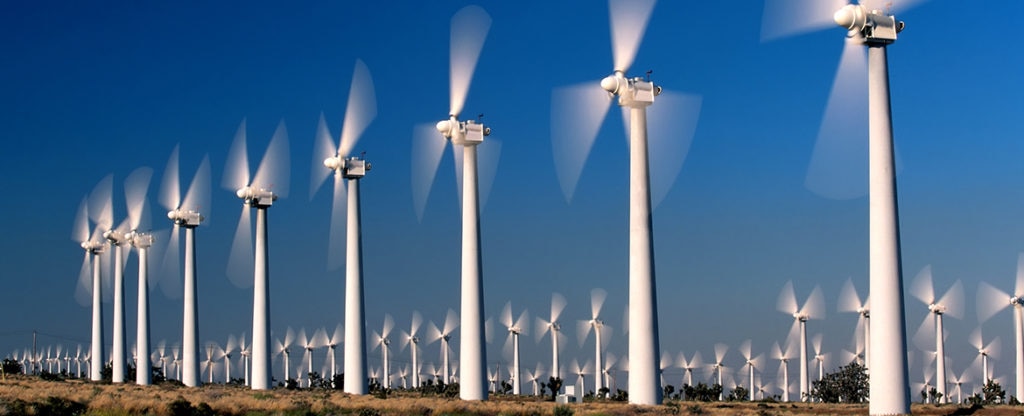 Energías renovables no convencionales luz molinos viento Chile BBVA Recurso Fotografía de Energías renovables no convencionales: una luz que brilla fuerte para Chile BBVA