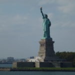 Fotografía de la Estatua de la libertad desde el ferry por Miriam Blanco