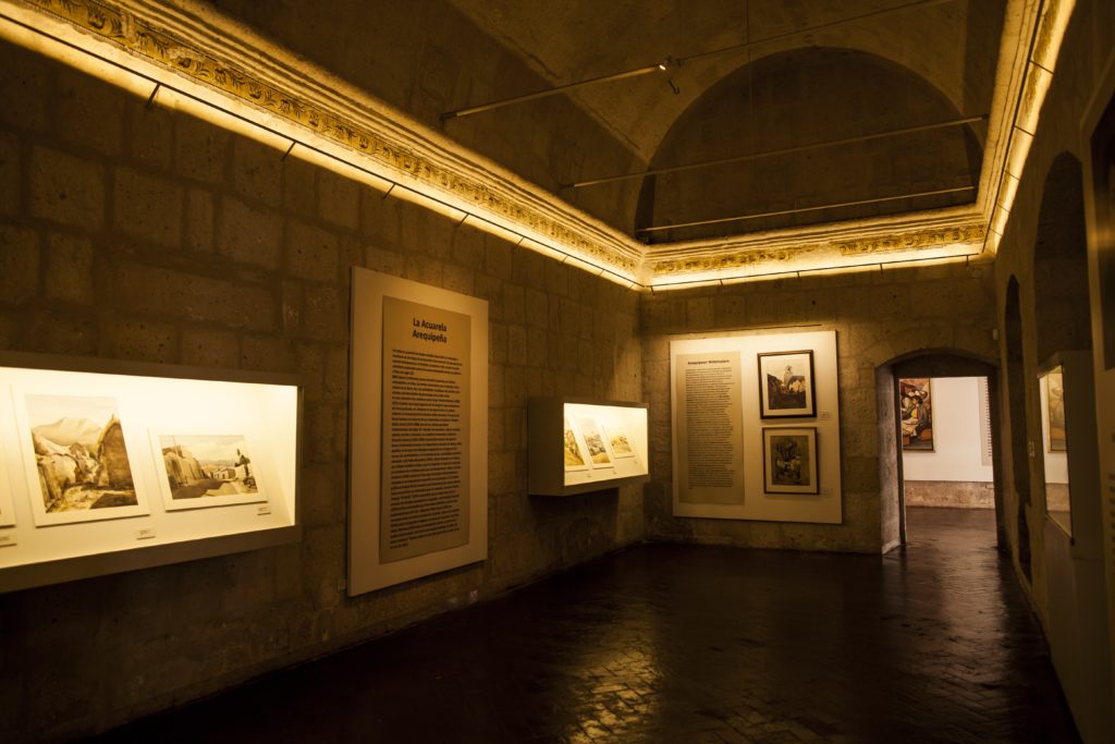 Fotografía de la sala de la acuarela en la casa Tristán del Pozo de BBVA Continental.