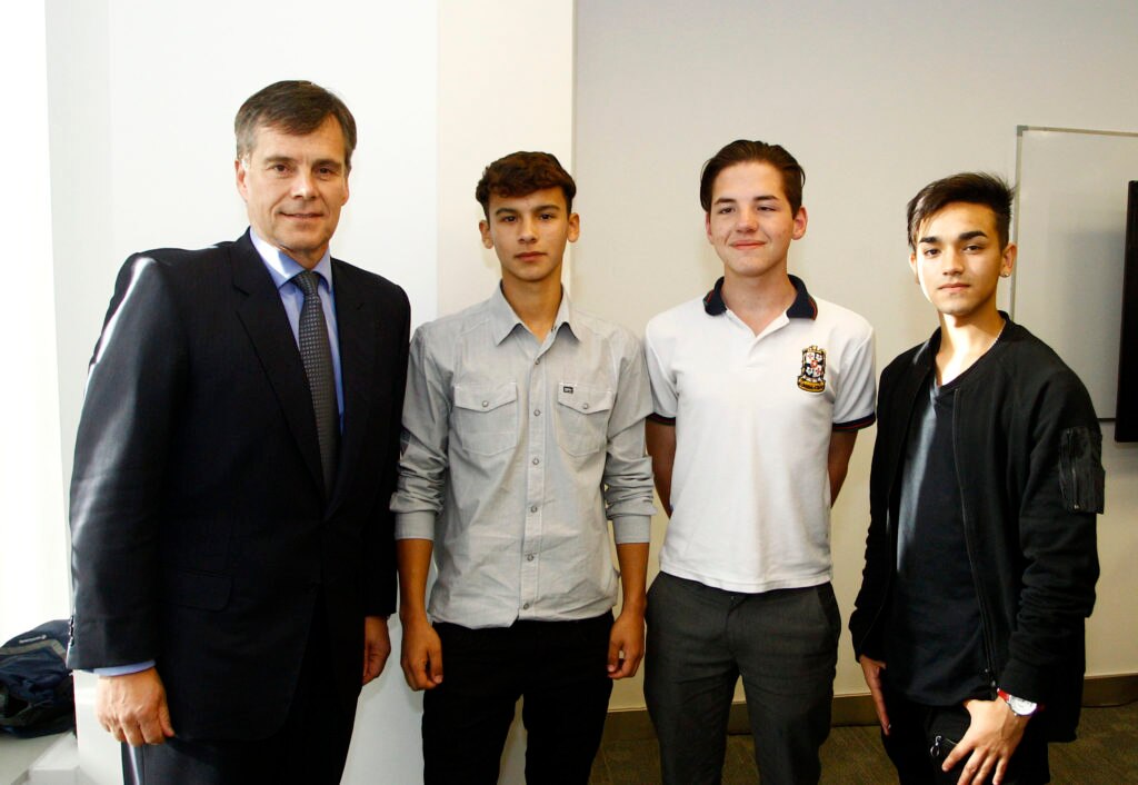 Fotografía de los ganadores de la Liga de Educación Financiera de BBVA Chile Fotografía de los ganadores de la Liga de Educación Financiera de BBVA Chile