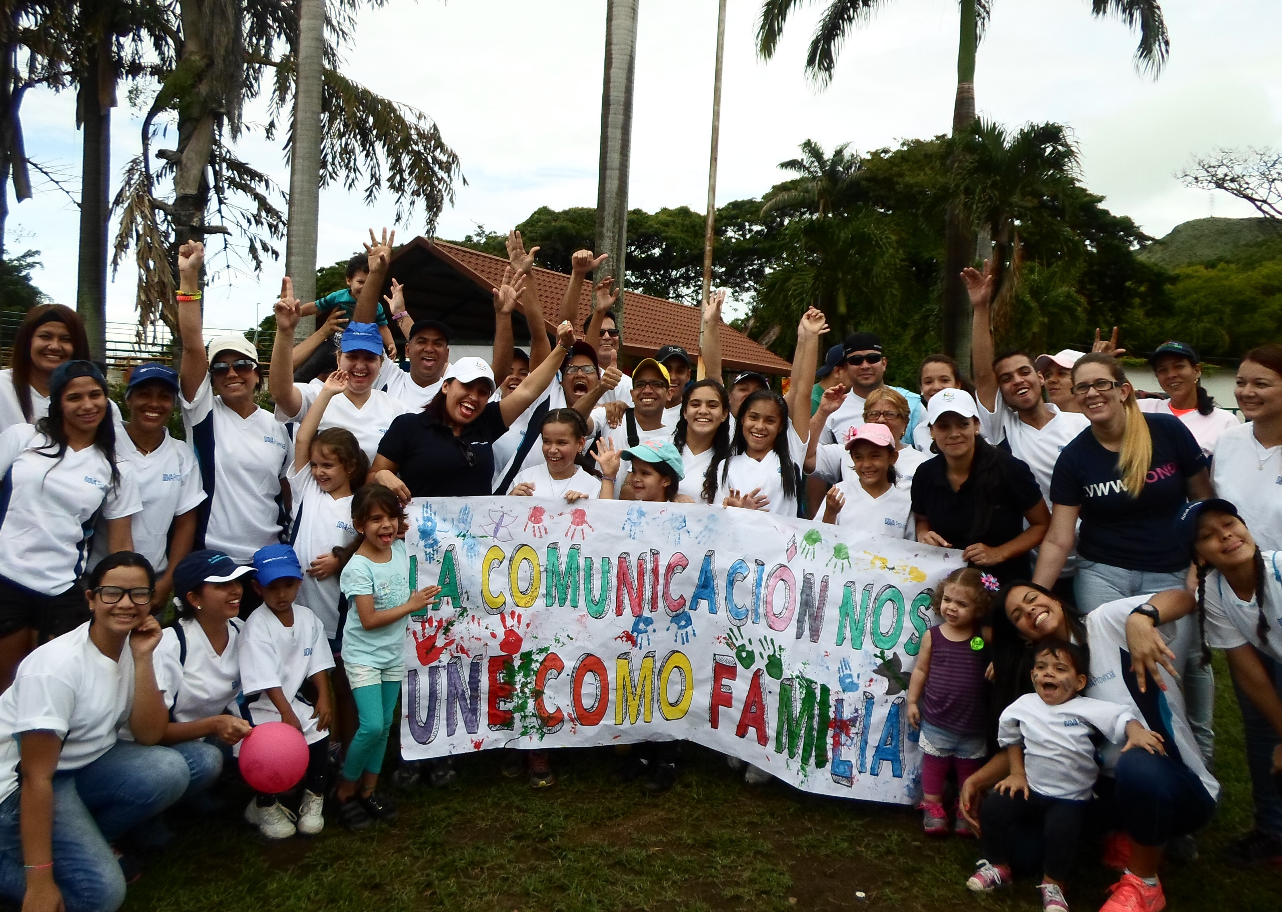 Empleados de BBVA Provincial y sus familiares reunidos en las Jornadas realizadas en Maracay